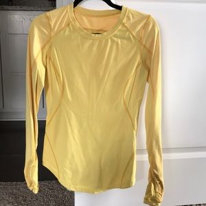 Lululemon yellow run shirt size 6